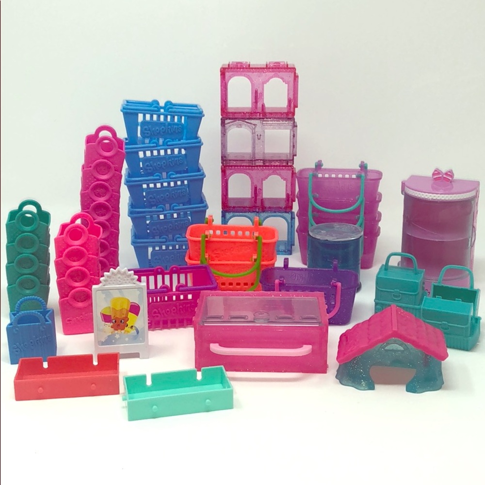 Shopkins various accessories. As is.